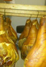 Predávame domáce údené klobásky a domácu údenú slaninu – fotka 4